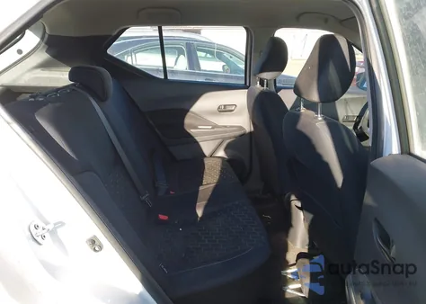 2022 Nissan Kicks S Xtronic Cvt из США, поврежденный, VIN 3N1CP5BV6NL526399